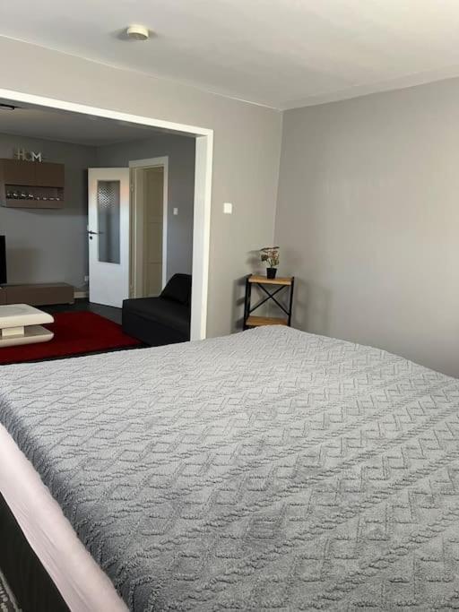 Gesamte Wohnung Mit Parkplatz Halstenbek Luaran gambar